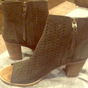TOMS booties